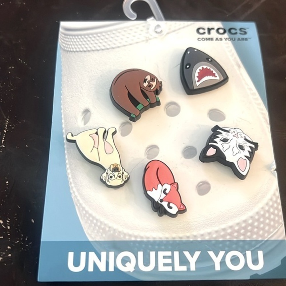 Jibbitz Shoe Charms Crocs Animal Lovers 5 pack Sloth Shark Red Fox Dog Cat BNIB